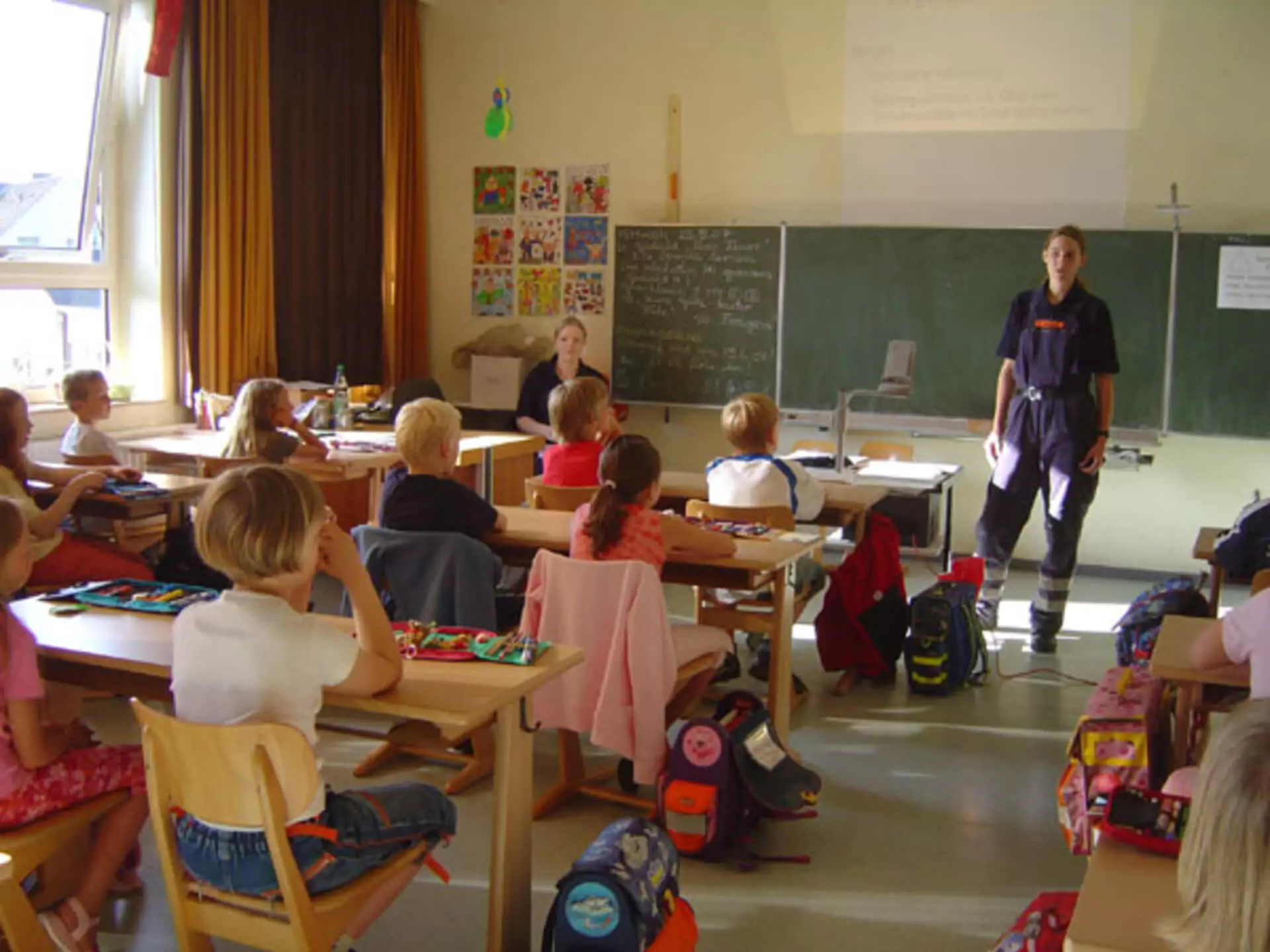 Brandschutzerziehung Grundschule Holdenstedt Uelzen 68b7e3fb1d64d